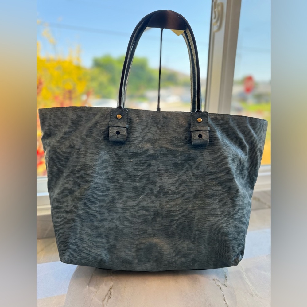 Chloe Blue Tote Bag - Picture 12 of 16
